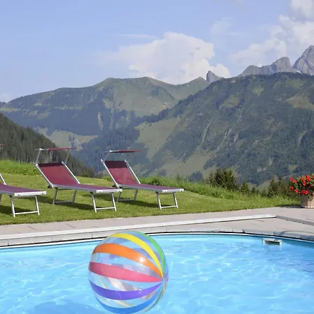 Comfortable In With Swimming Pool Damuels